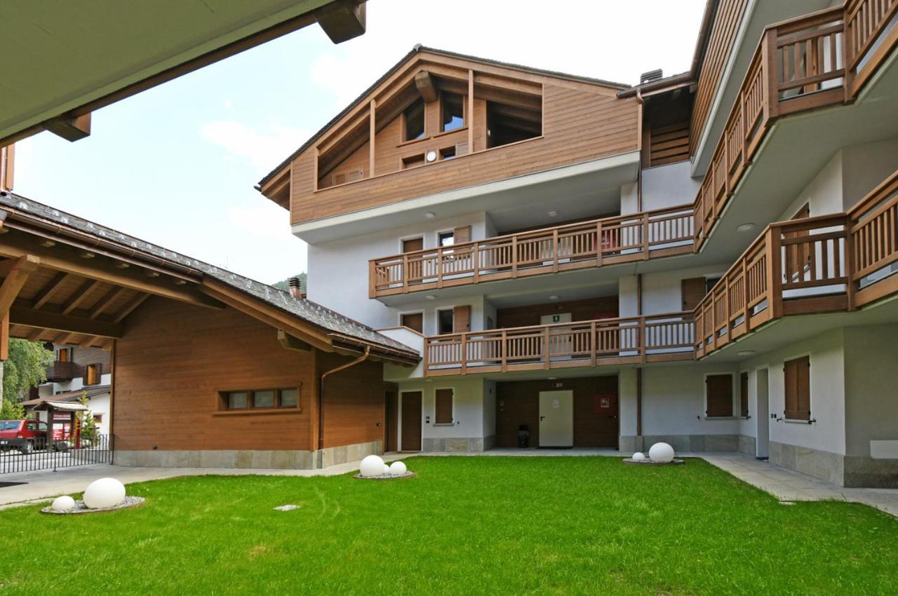 Ai Suma Residence Bormio Bagian luar foto